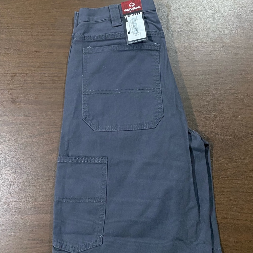 Wolverine NWT 30x10 Men’s Gray Guard Carpenter Shorts